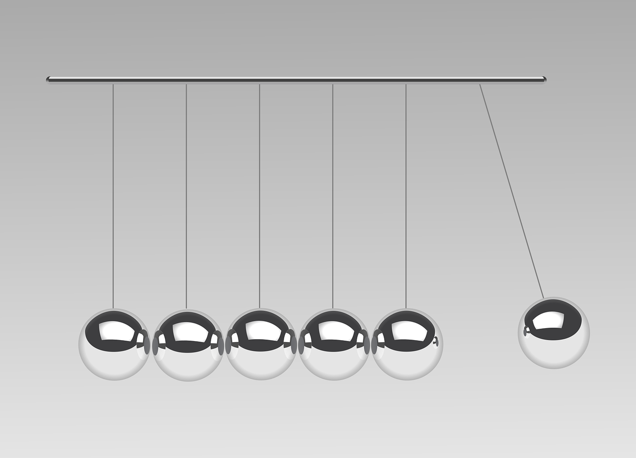 newton's cradle, pendulum, physics-6076266.jpg